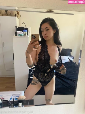 asianninavip - Let me tease you before I please you   dm me for pic without
