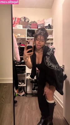 bratkylani - We know you want to open our present for you! 😉