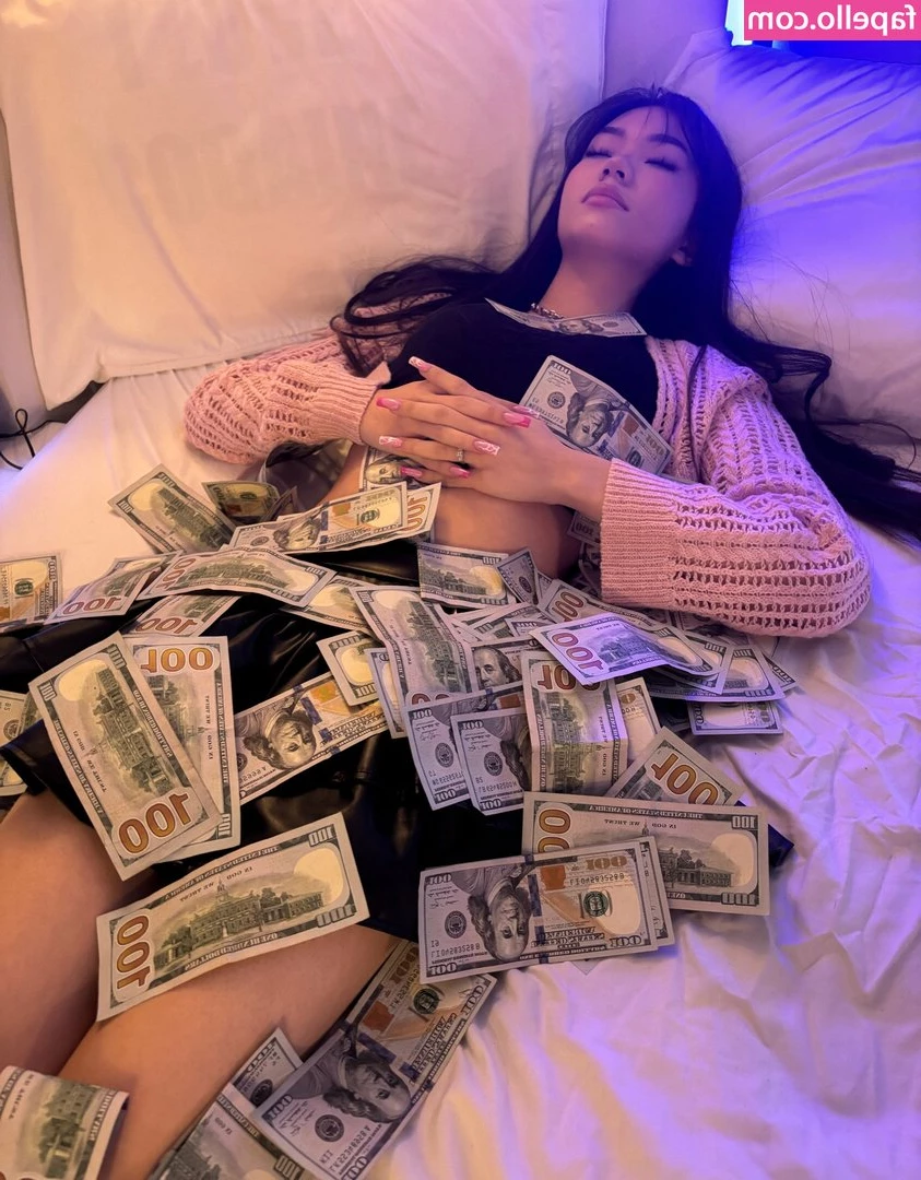 bratkylani - Can I be your personal assistant? I will take care of EVERYTHING 😼