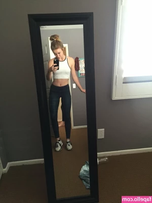 Madison Lintz [ madison-lintz ] - Your little horny bunny 🐰😏