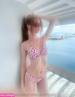 redxxxsuedefree - Before my new tattoo  If u want to see my new tattoo dm me