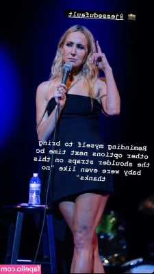 Nikki Glaser [ nikki-glaser ] - Friday mood