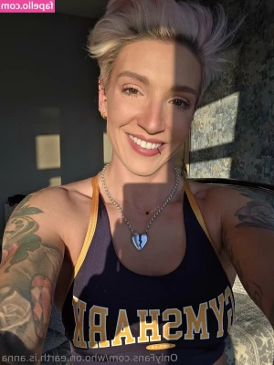 who.on.earth.is.anna [ who-on-earth-is-anna ] - I need some butt grabs today