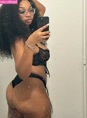 too_spicy [ too-spicy ] - "Yeah we good!" 🤣  Just getting ready on set!!! New scene w/