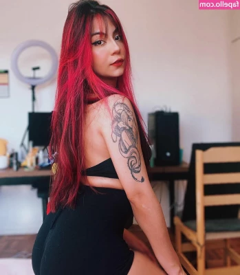 Jojotshy - Smells like weekend vibes   what are y all plans for today