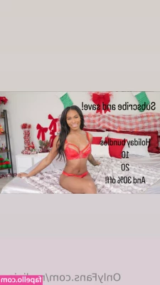nadiajay - Can you guess what hole I m fucking  Dm me if you want to see the