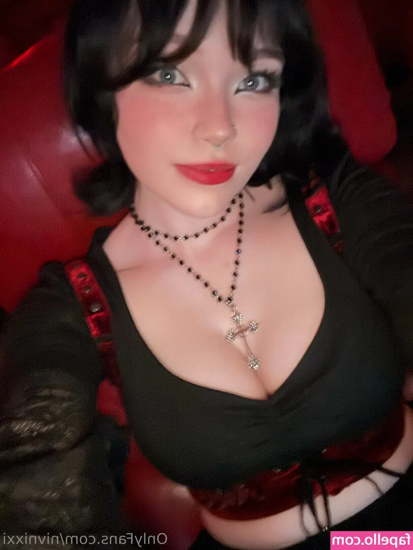 nivnixxi [ nivnixxi-19 ] - Tbt to short hair