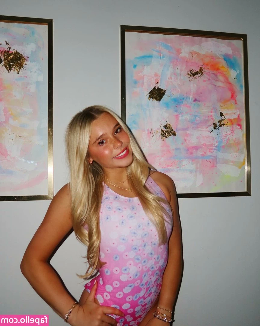Charlotte Booth [ charlotte-booth ] - If you didn’t get this in your inbox last night then drop me a