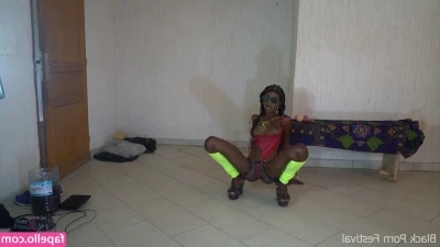 Blackpornfestival - Sending you a big kiss and smile to make sure your day starts our