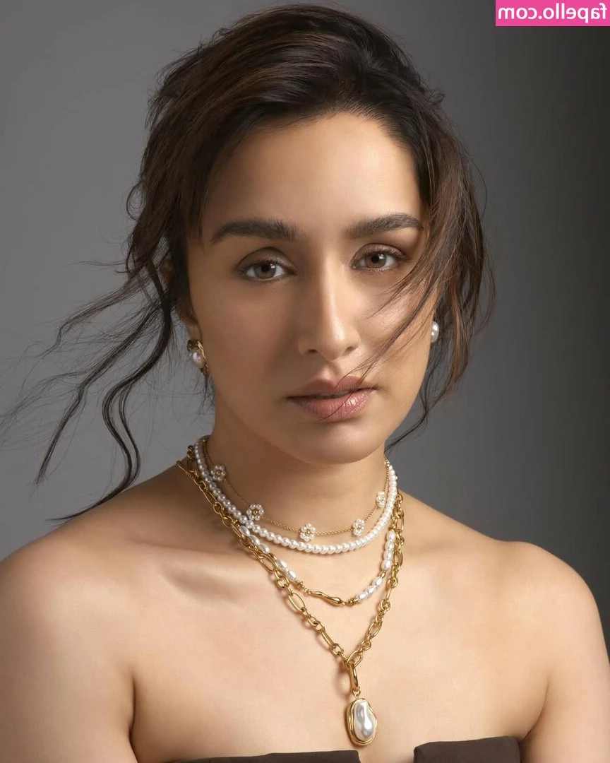 Shraddha Kapoor [ shraddha-kapoor ] - How long did you last during the April 30th Hour Long Cum Show post??