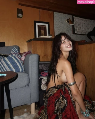 Lydia Bielen [ lydia-bielen ] - Why are you ignoring my DMs??? Look into my eyes and tell me you