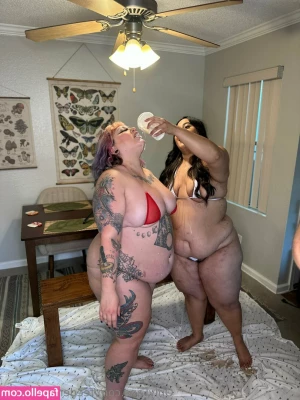feederandfeedee - Hubs always takes me to the toy store when we go on vacation   Tell