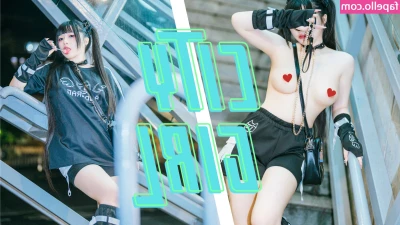 落落Raku [ raku ] - I made a little sock putting on video for you too   Be sure to let me