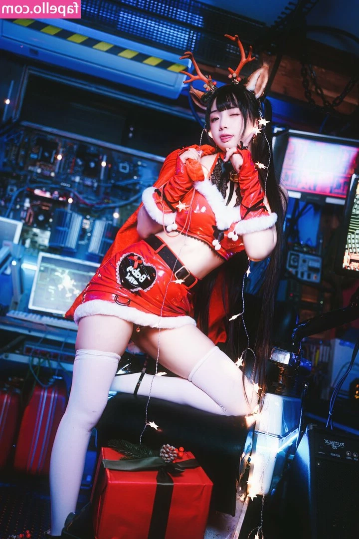 落落Raku [ raku ] - Prefer titty or taco Tuesday