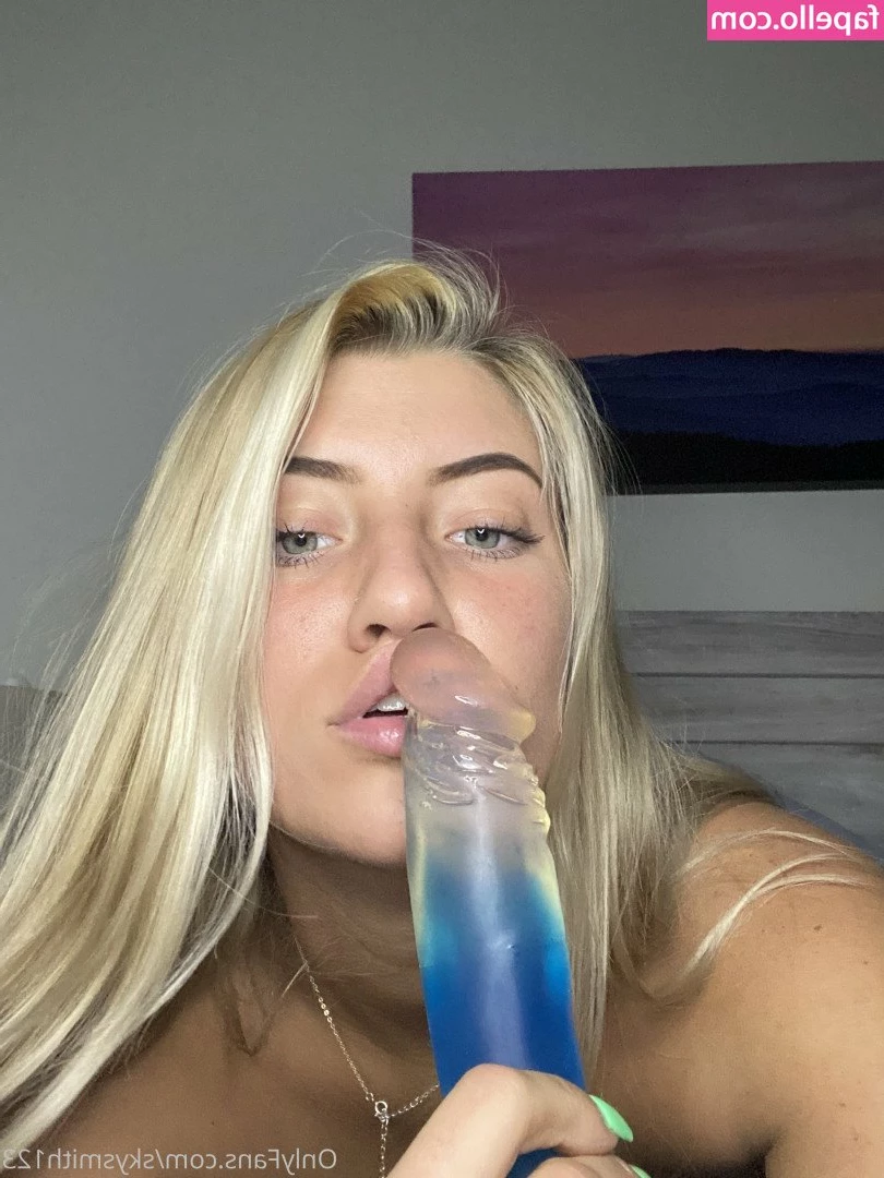 skyysmithh - Let s chill naked