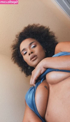 Alina Ali [ alina-ali ] - Happy Friday