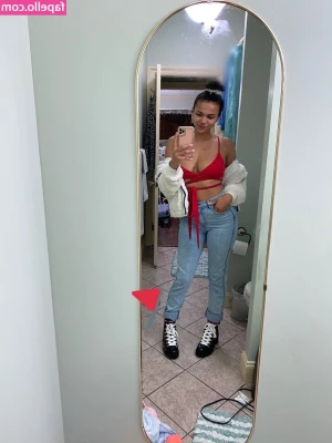 Alina Ali [ alina-ali ] - Sniff it  kiss it  pay it   The daily ritual