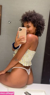 Alina Ali [ alina-ali ] - some times i get turned on looking at my OWN ASS 😂