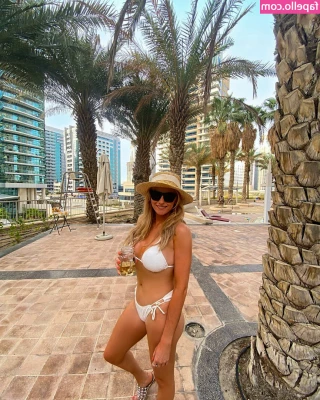  [ katie-mcglynn ] - MASTURBARSE ES HACERLE  EL AMOR A LA PERSONA QUE UNO MAS QUIERE