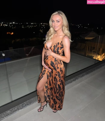  [ katie-mcglynn ] - Right before a good shower