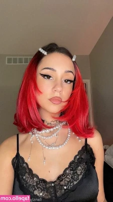icellxviaa - Merry Christmas Eve babe, you can open one gift early 😉💋
