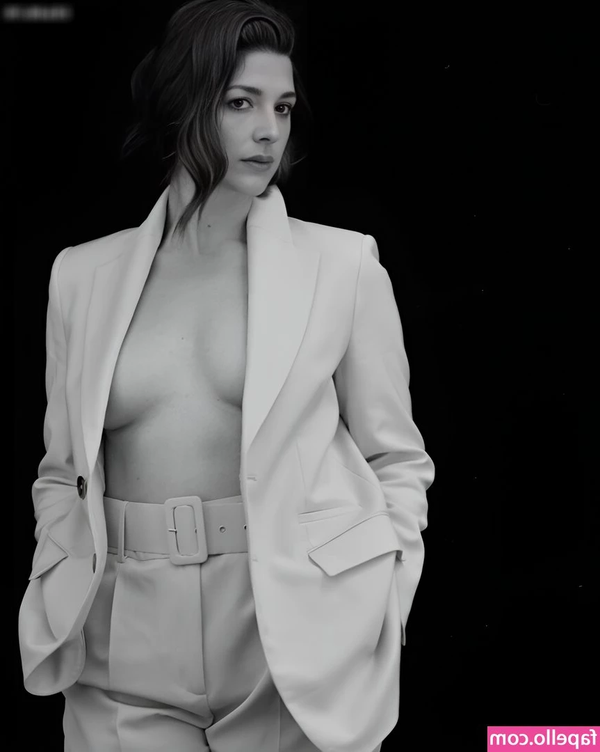 Katharina Nesytowa [ katharina-nesytowa ] - Before releasing the next two videos, enjoy a simple video that I