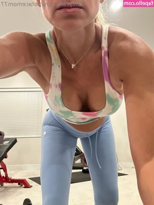 nofacemom77 [ nofacemom77-23 ] - Grey jumper