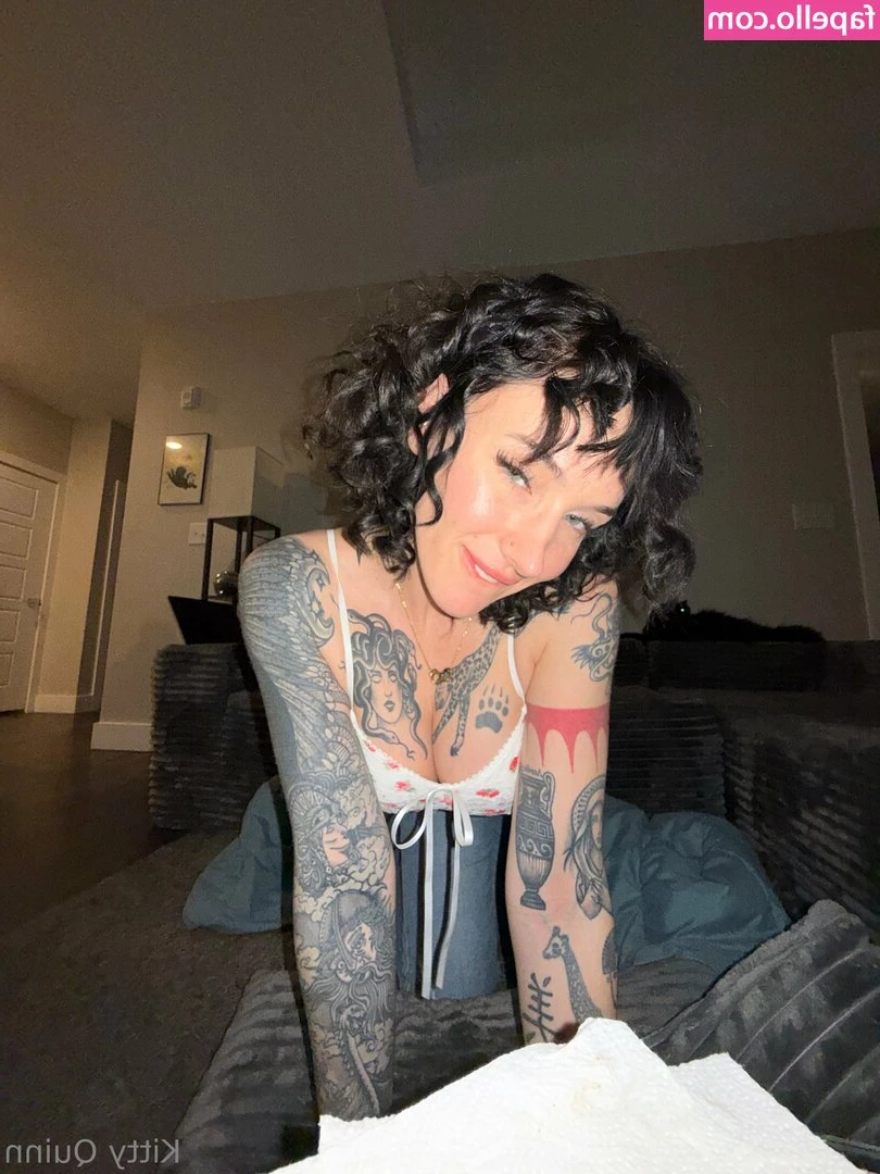 kittyquinntv - Um I look so hot and I m taking it so well  new anal vid with 