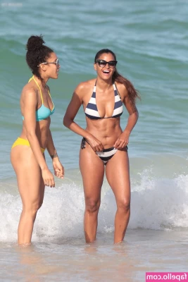 Claudia Jordan - Hi everyone, got lots of slaves asking me what services I do, so I