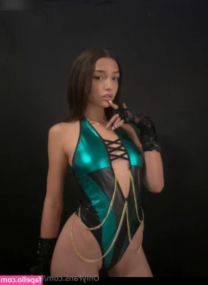 Layla Jenner [ layla-jenner-4 ] - Do you like biceps