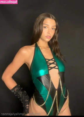 Layla Jenner [ layla-jenner-4 ] - Too hot to handle