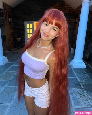 Larissa Kimberly [ larissa-kimberly ] - is my tail cute?