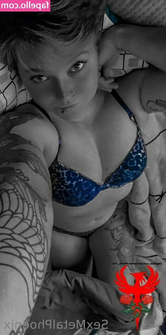 sexmetalphoenix_xxx [ sexmetalphoenix-xxx ] - You have something I want to lick