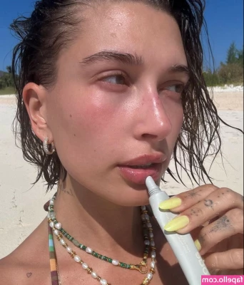Hailey Baldwin Bieber [ hailey-baldwin-bieber ] - Pretty in RED. 😈