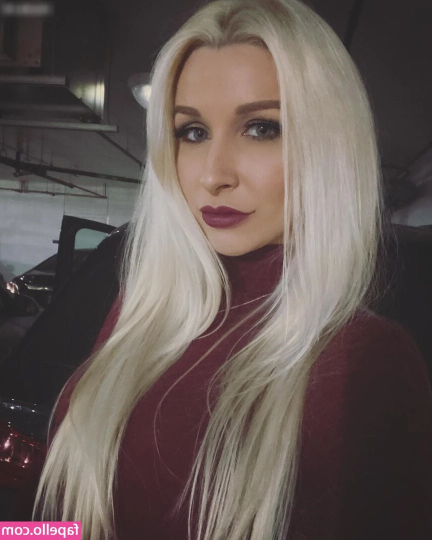 Stevie Shae [ stevie-shae ] - Have a nice weekend   What are you doing tonight
