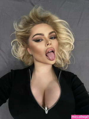 ssttiitcchh2 - You want Scarlett BG or Scarlett Titfuck for the next one