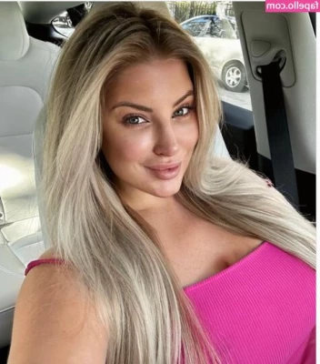 Ashley Alexiss [ ashley-alexiss ] - Domingo com T