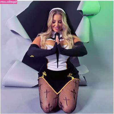 Ashley Alexiss [ ashley-alexiss ] - Goodmorning sexy freaks  hope everyone busts a fat LOAD today