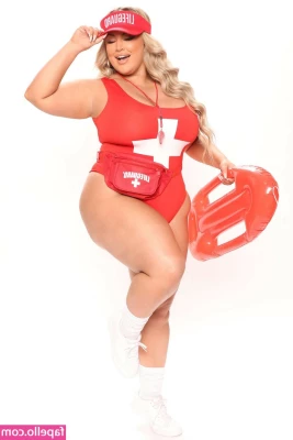 Ashley Alexiss [ ashley-alexiss ] - 🤯🦶Debut BG FootJob‼️🦶🤯 @fit_skywalker   When a