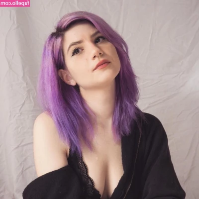 Esther Kerkhoff [ esther-kerkhoff ] - Come home from a long day at work and let me dance for you