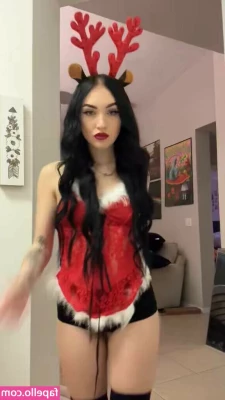 lunaxxgrace - The cutest of onlyfans     subscribe to her profile now for FREE  