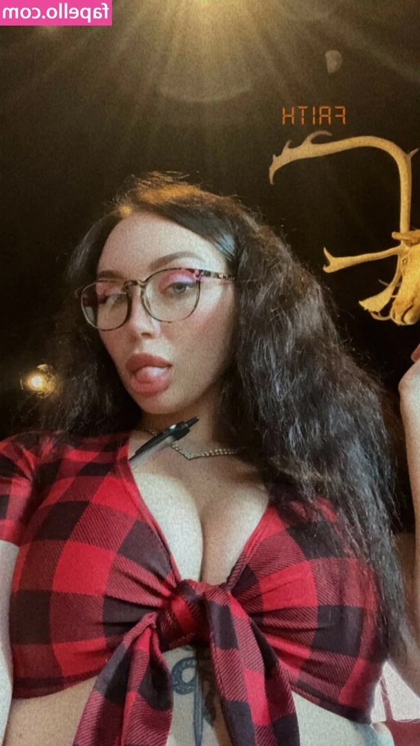 lunaxxgrace - MILF Monday s update is 15 pics from my ass centric set  Booty Camp