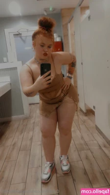 brazybaby420 - Tits out for Scaffie