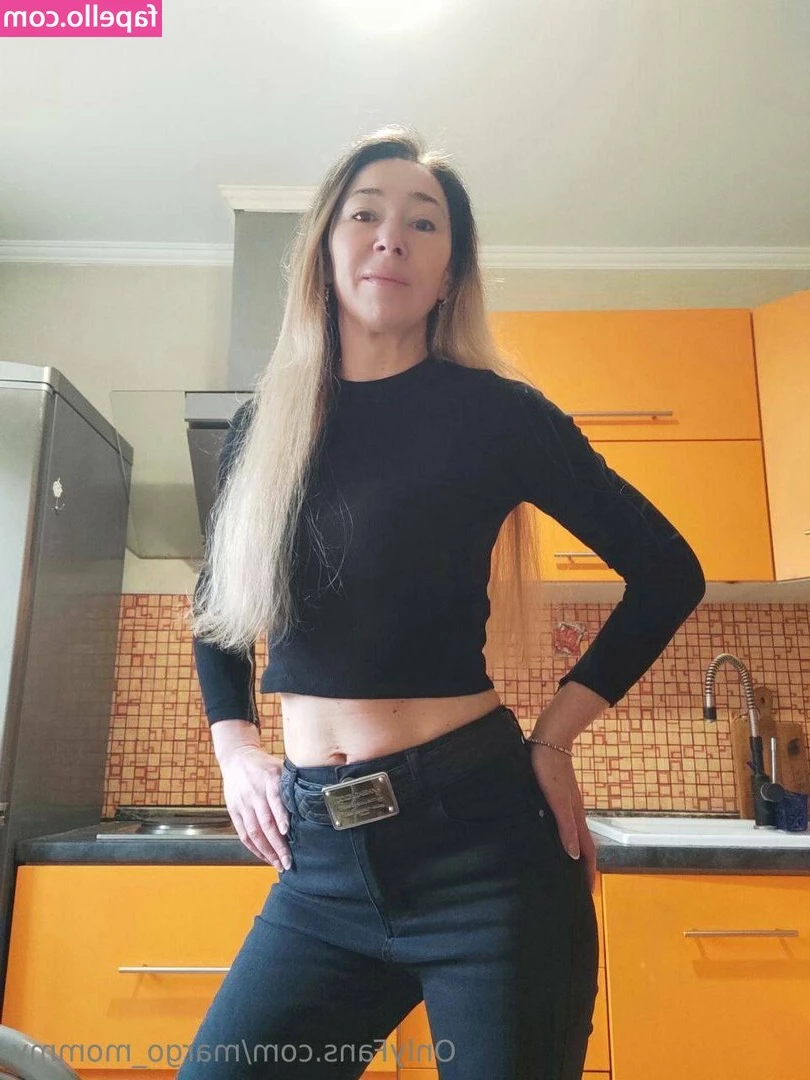 margo_mommy [ margo-mommy ] - Your pants bother me   Take them off