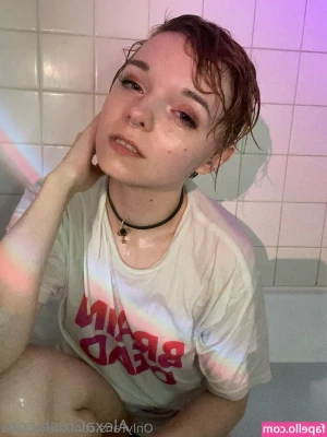 alexacrush - Send me a 14 dollar tip and I’ll show you my favorite position to