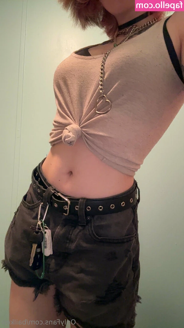 bailken - More cowgirl with my thermal dildo listening to  B minute long