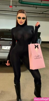 Russian Girls [ russian-girls ] - Would you like to do yoga with me?
