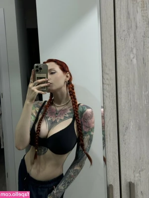 Russian Girls [ russian-girls ] - Being a bad elf for daddy 😈💕 1/2 Like and tips for more