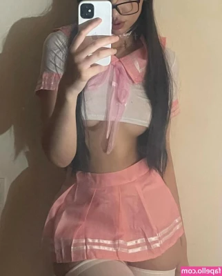 Russian Girls [ russian-girls ] - happy hump day check dms !!