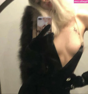 Russian Girls [ russian-girls ] - Bring a bucket and a mop for this wet ass pussy